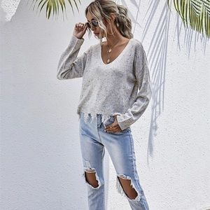🌟 V-neck Confetti Pattern Distressed Sweater🌟